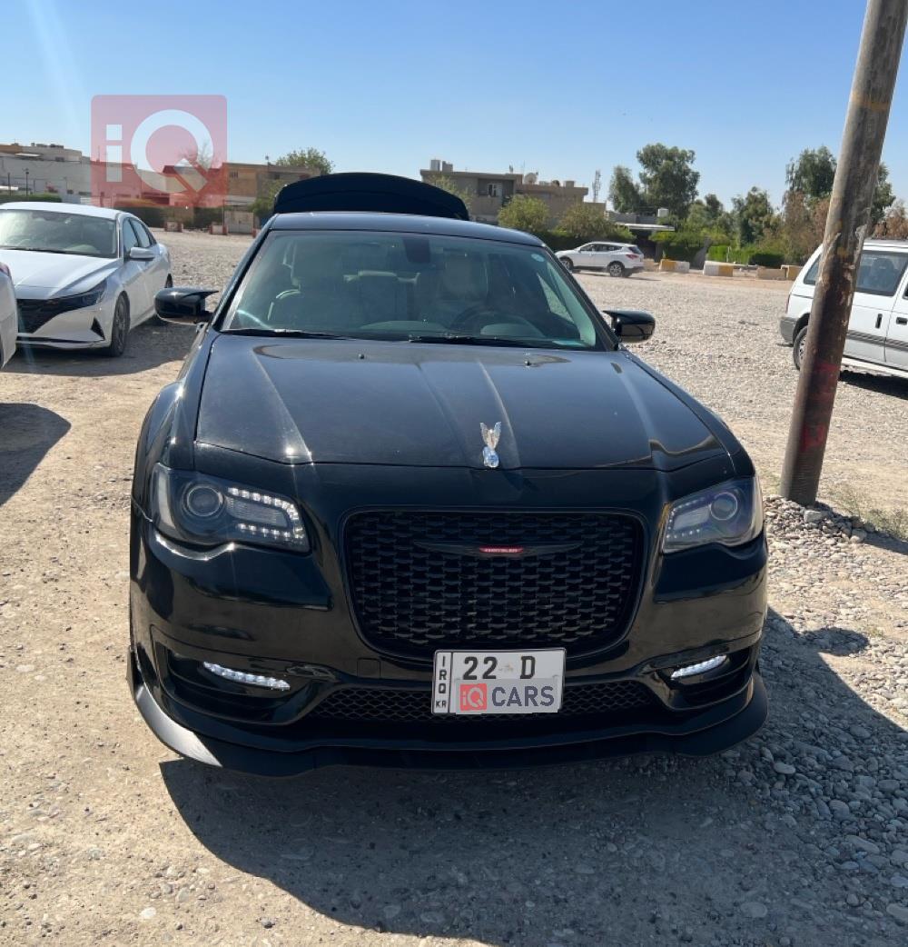 کرایسلەر 300